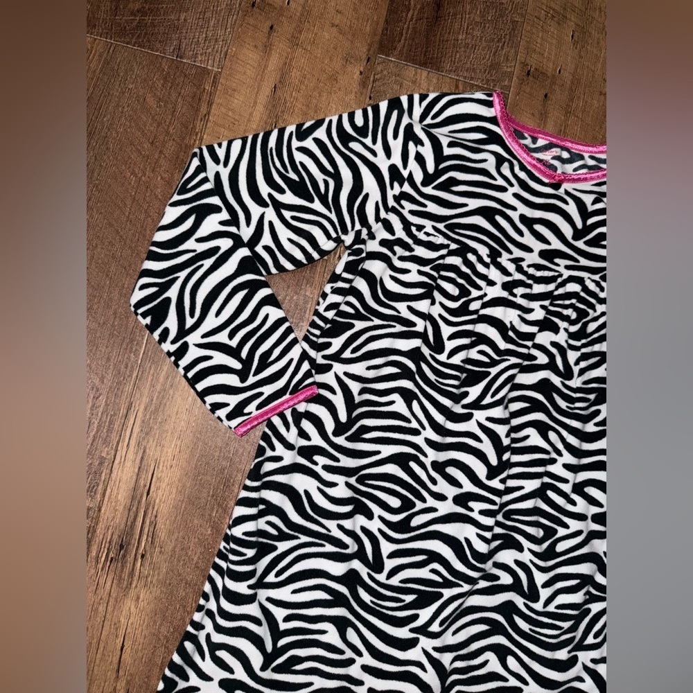 Carter's Zebra Pattern Nightgown with Pink Trim for girls - Picture 3 of 5